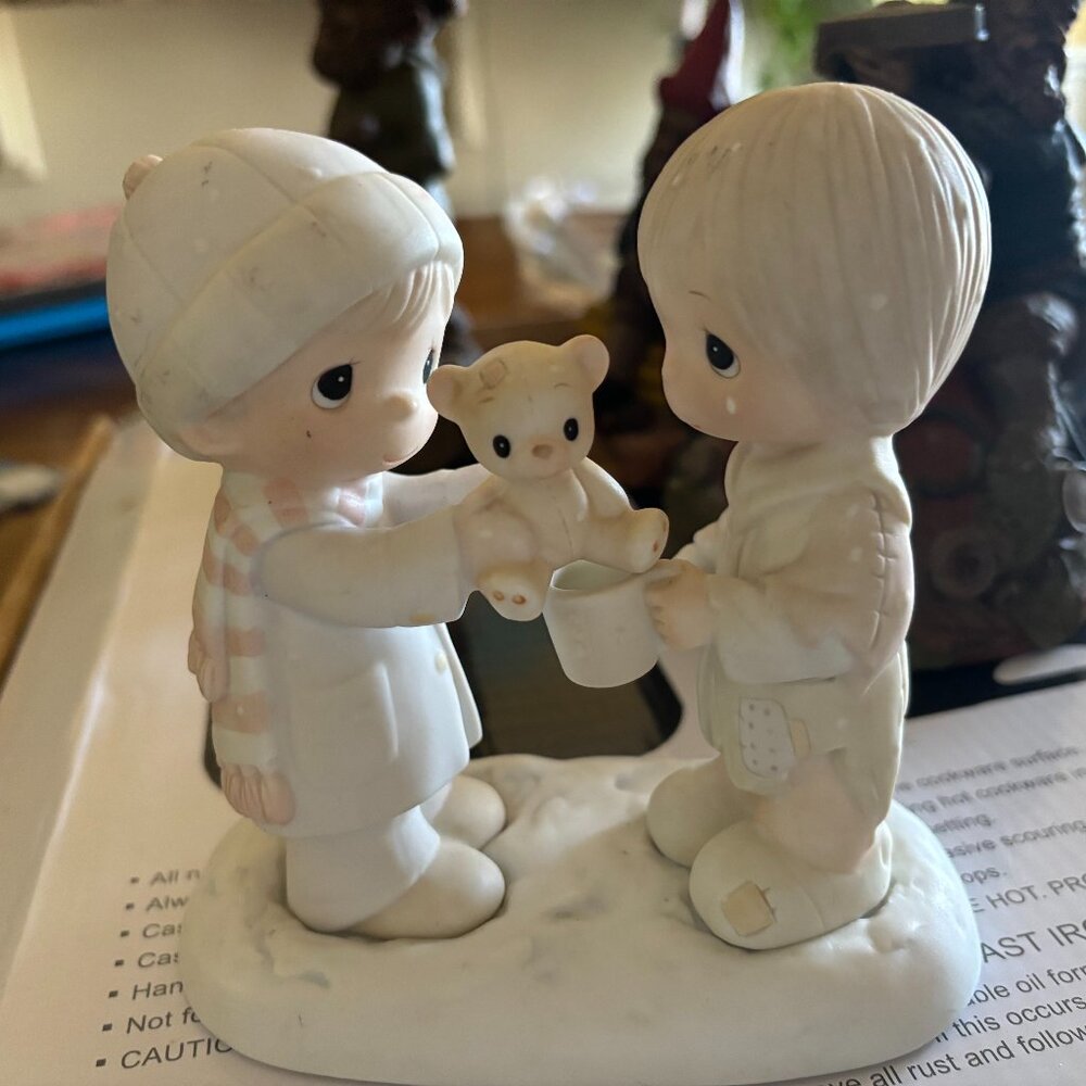 Precious  Moments "Christmastime is for Sharing" figurine